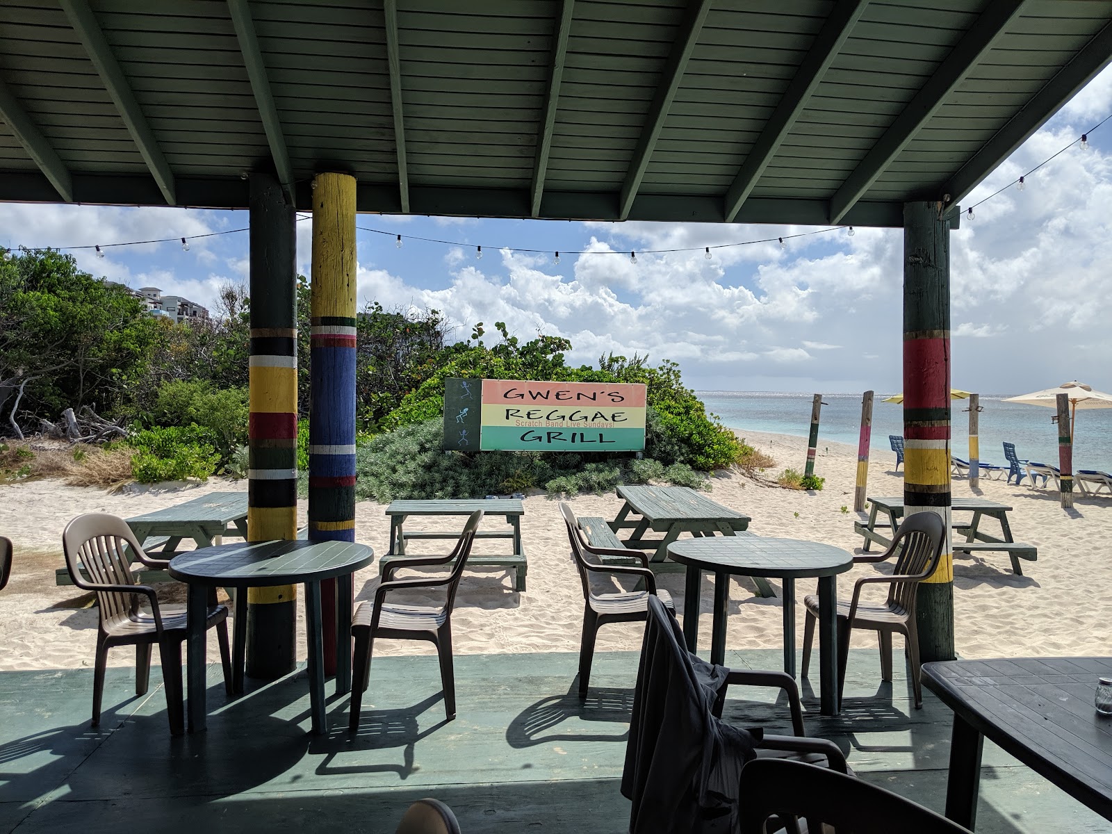 Gwen's Reggae Bar and Grill