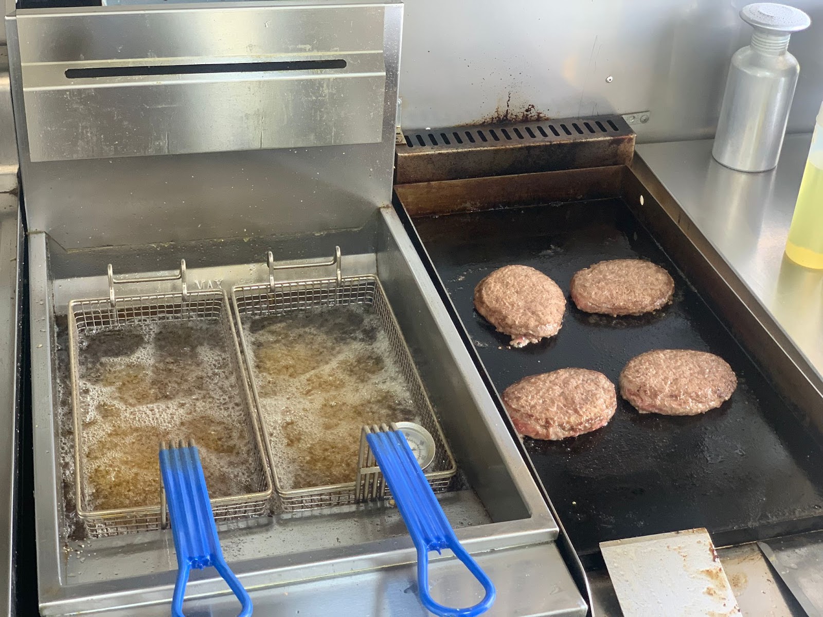 Snackbar Curaçao | Foodtruck | Babymonkey Smulkar